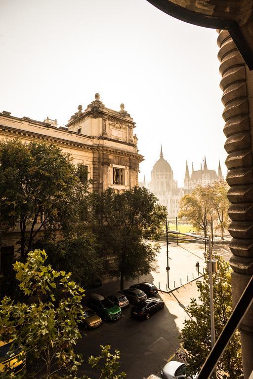 Parliament Suite With A View Budapest Exterior photo